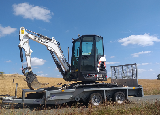 2,7 t Minibagger Bagger mieten - Bobcat E27z